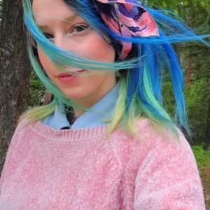 Meet your Posher, Rae